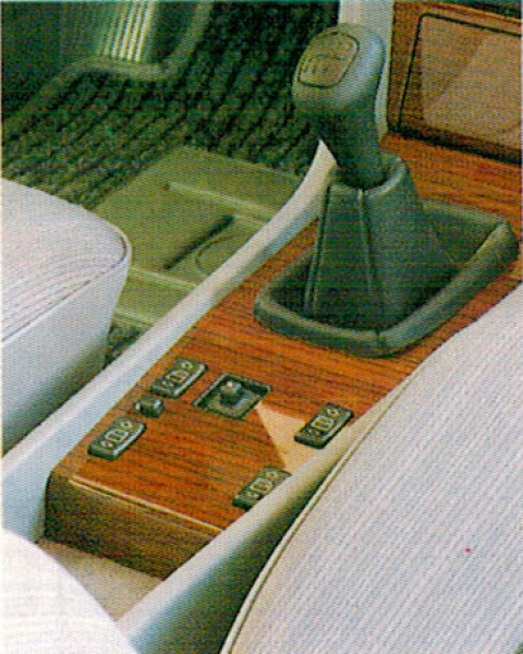 Schalter für Fensterheber Mercedes W124 mit runden Anschlüssen 03 8057 02